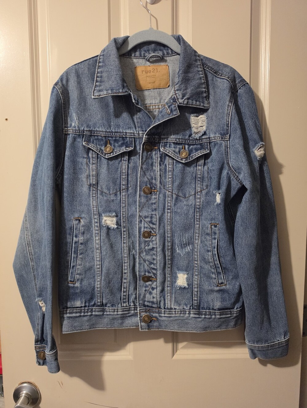 Rue21 Light Blue Distressed Denim Jacket SMALL